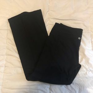 Lululemon black yoga pants